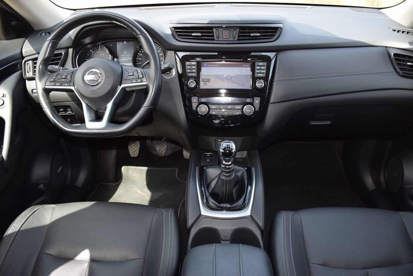 NISSAN TEKNA