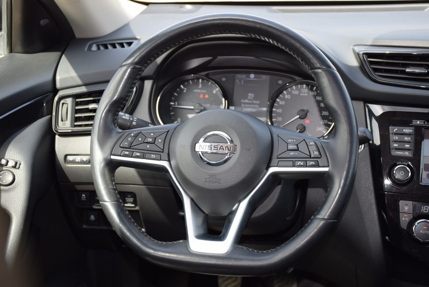 NISSAN TEKNA