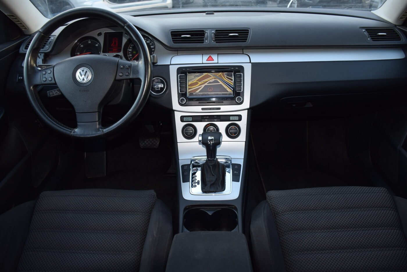 VOLKSWAGEN Passat Variant 2.0TDI RLine  DSG