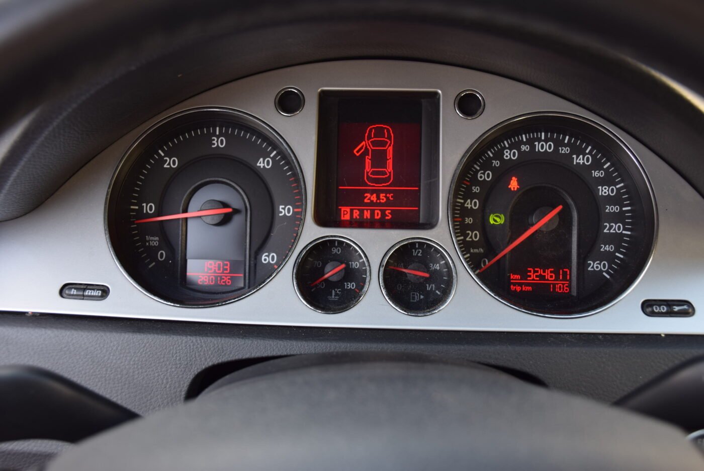 VOLKSWAGEN Passat Variant 2.0TDI RLine  DSG